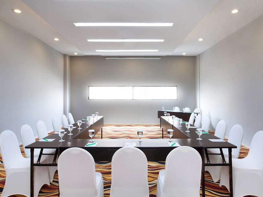 Ibis Styles Jakarta Airport 48/61