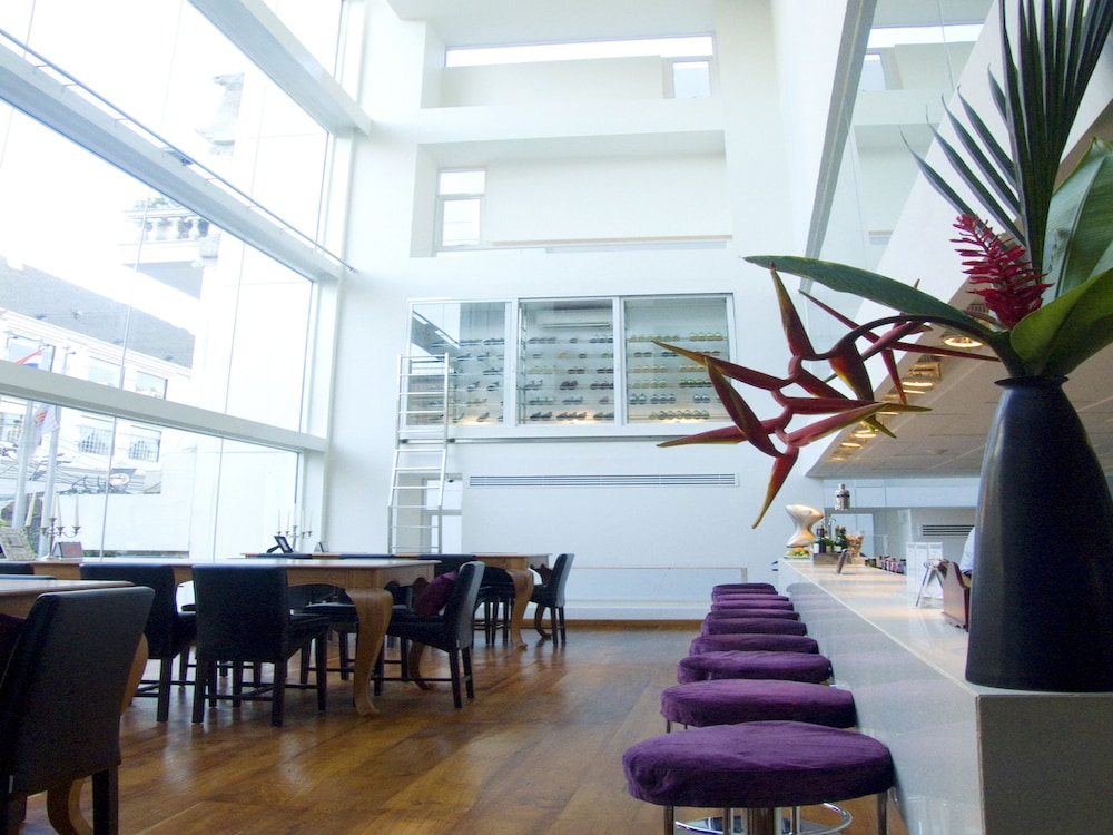 Le Fenix Sukhumvit 28/43