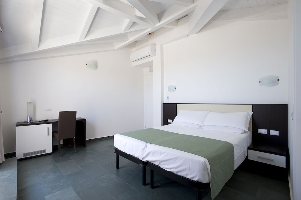 Hotel La Riva 6/63