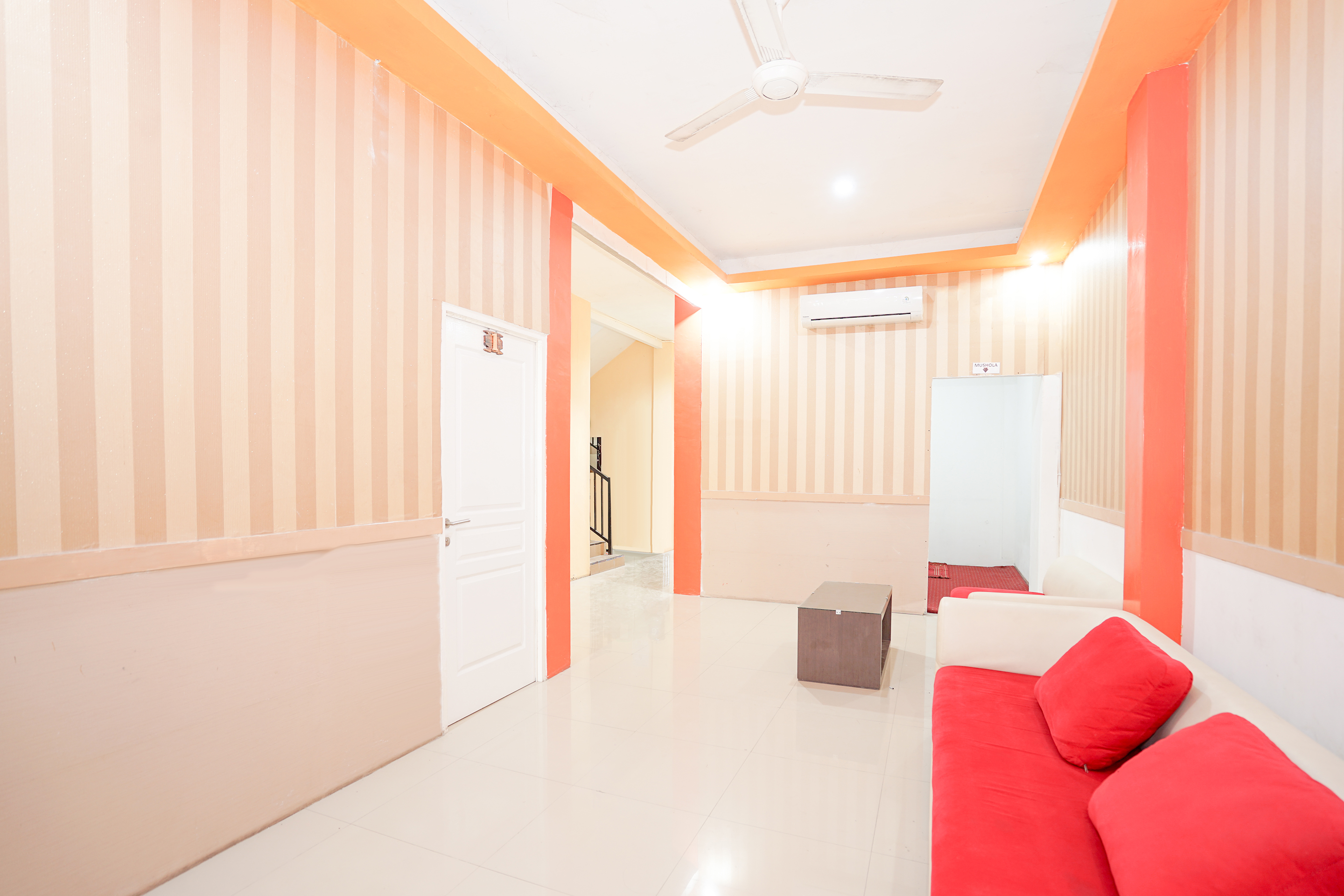 Hotel O Juanda Near Terminal International Juanda 28/32