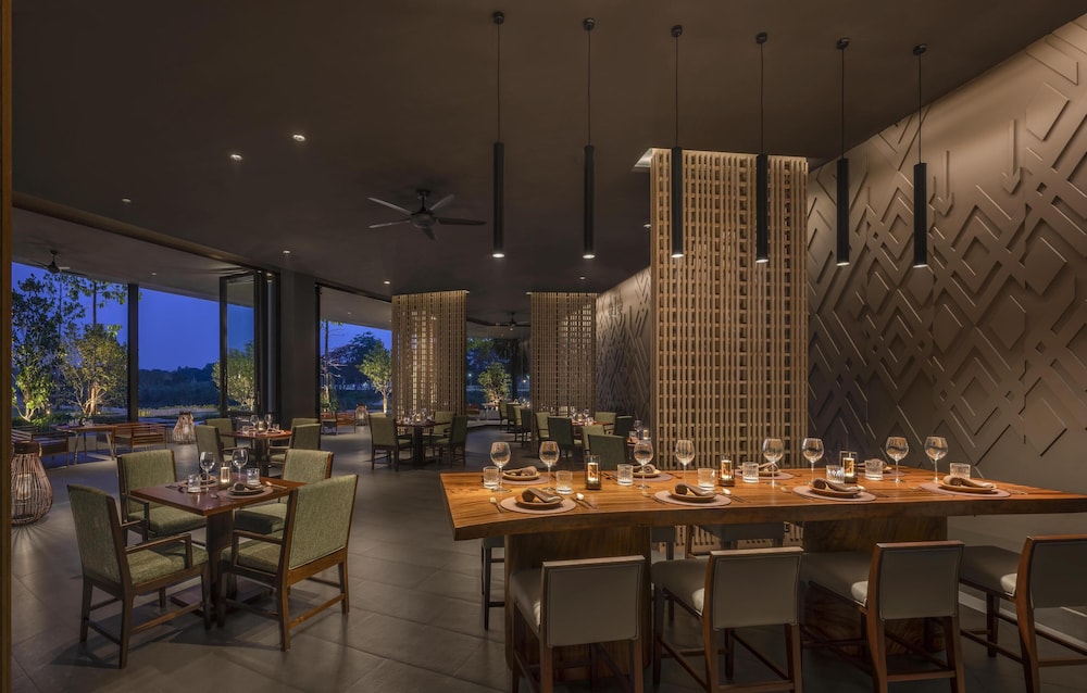 Kahavadi Chiang Rai, Curio Collection by Hilton 42/50