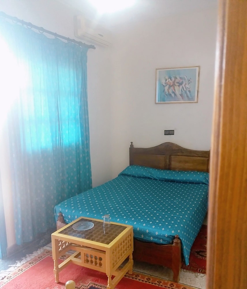 ROOM, SINGLE, SINGLE BED
