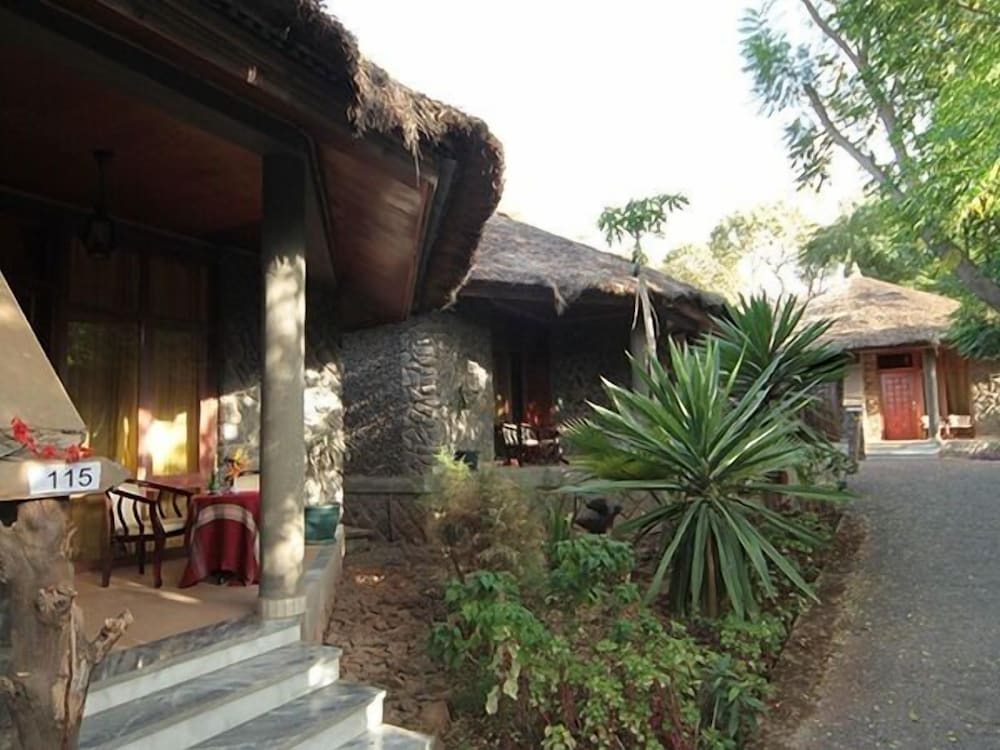 Abay Minch Lodge 6/50