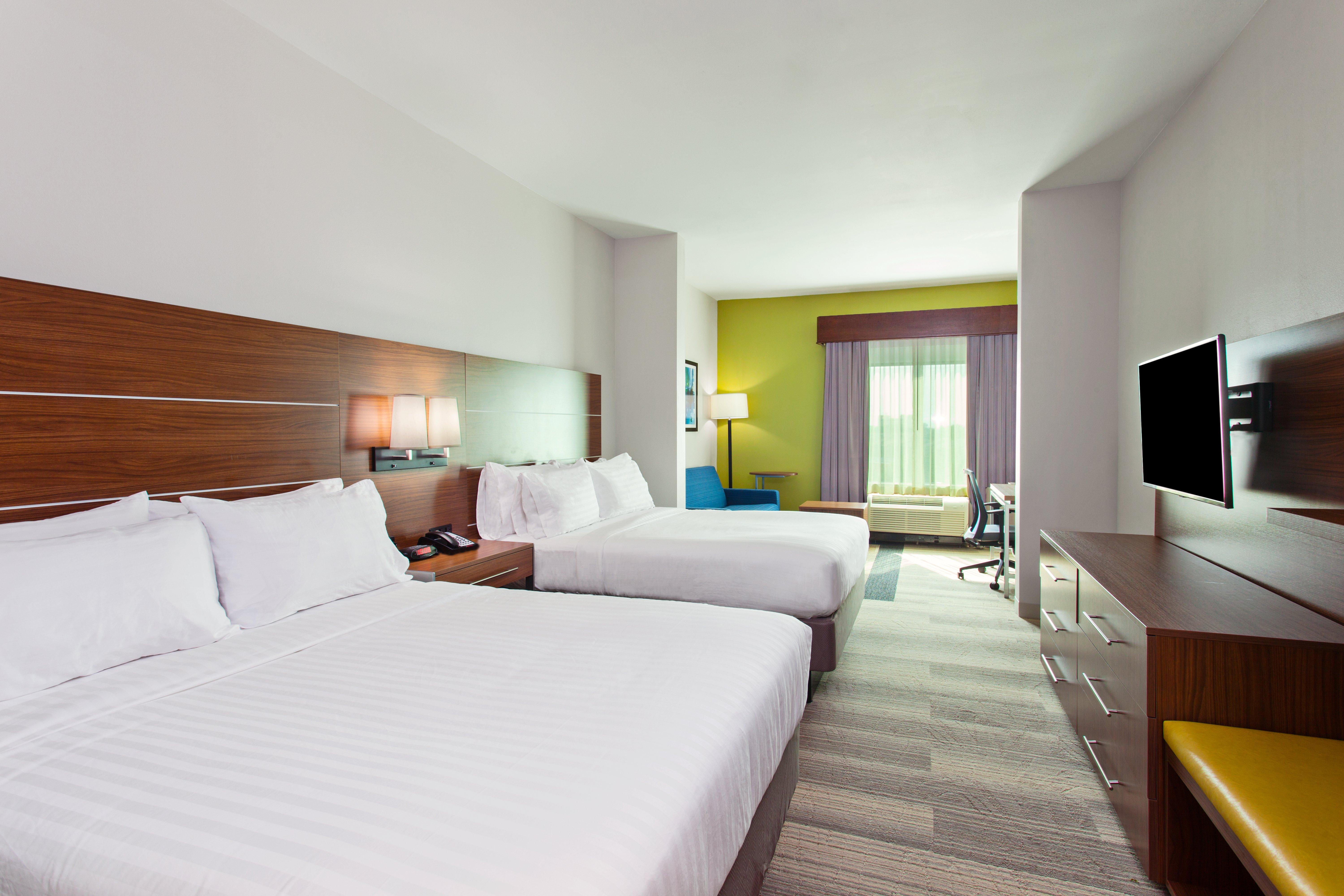 Suite, 2 Queen Beds, Extra Floor Space
