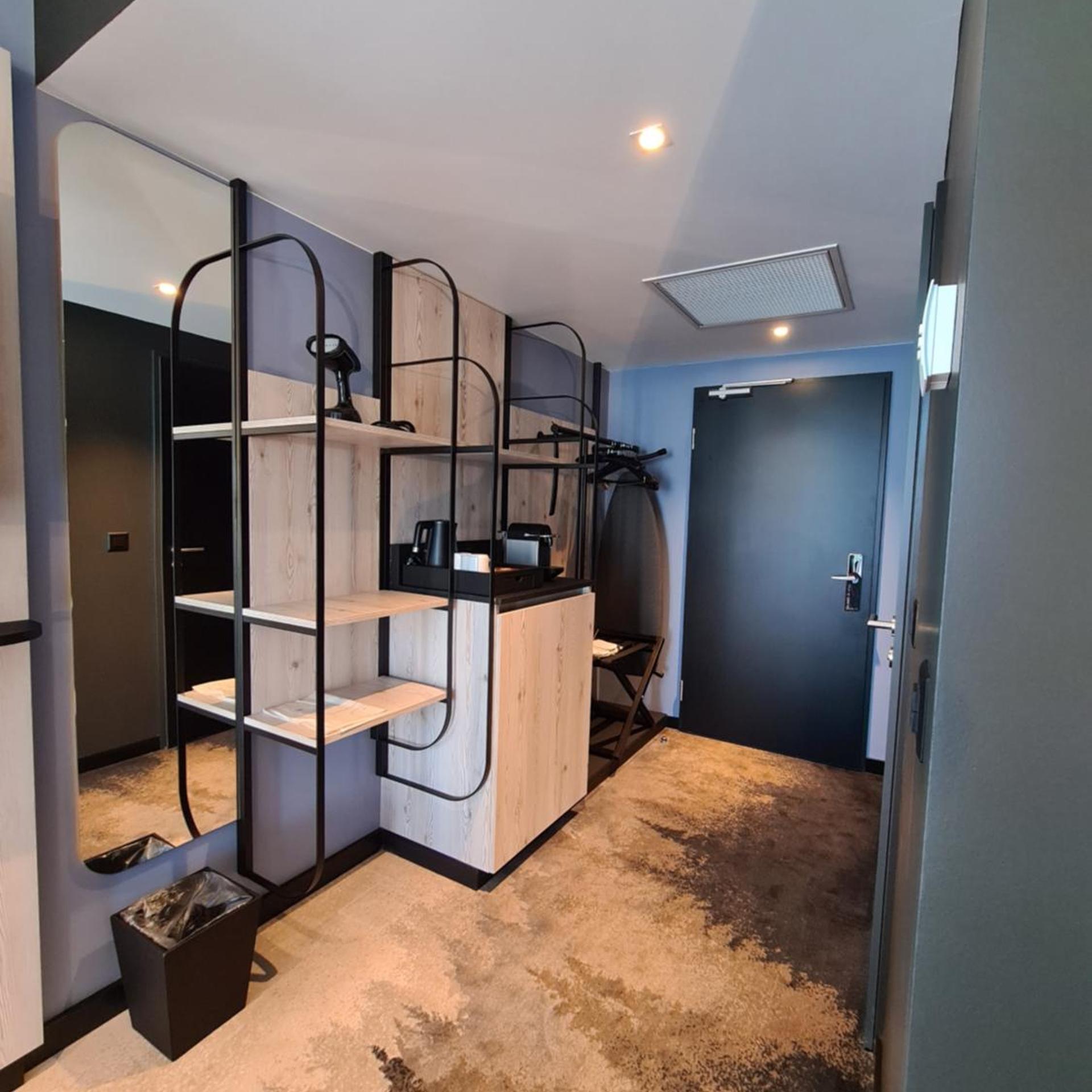 غرفة كلاسيكية سوبيريور بسرير كوين مع أريكة، Mercure Hotel Delemont 10/10
