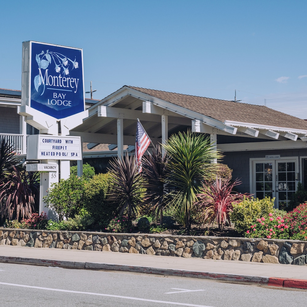 Monterey Bay Lodge 4/71