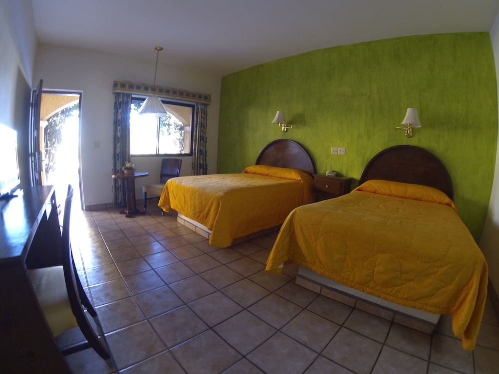 Hacienda Suites Loreto 44/53