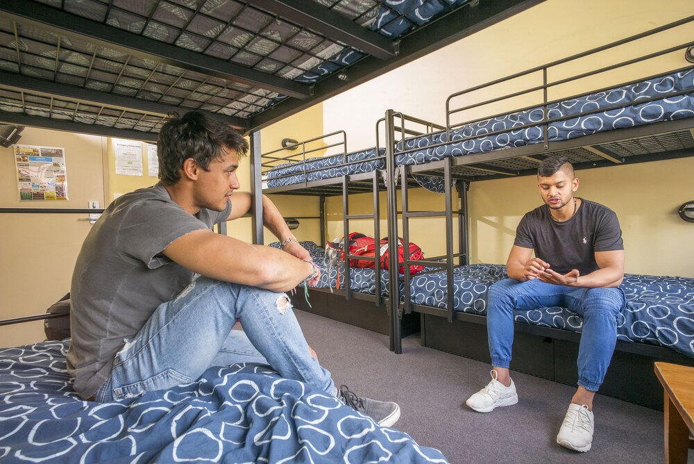 YHA Hobart Central 27/33
