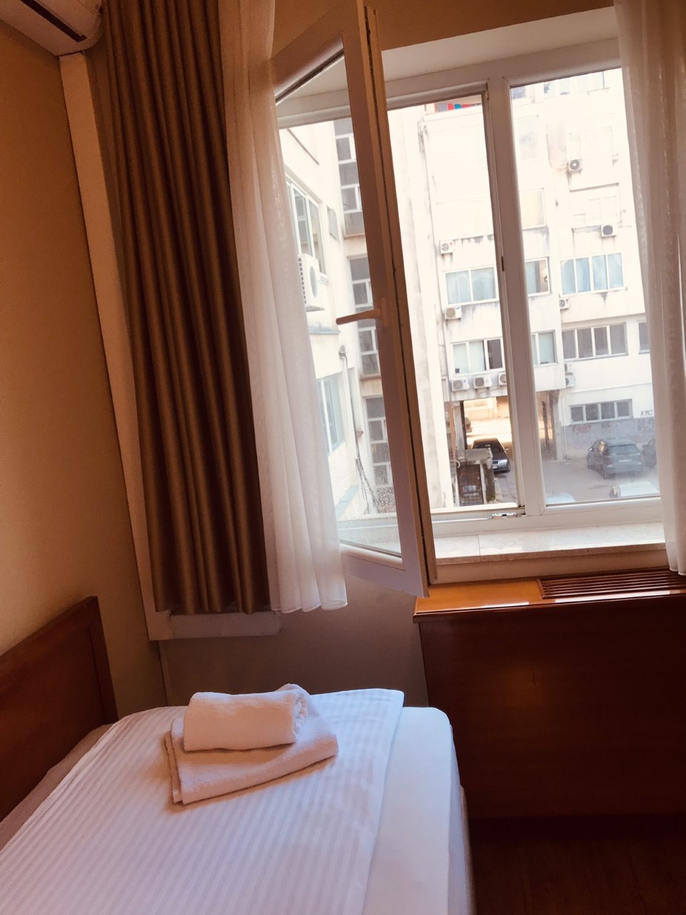 Bristol Hotel 14/50
