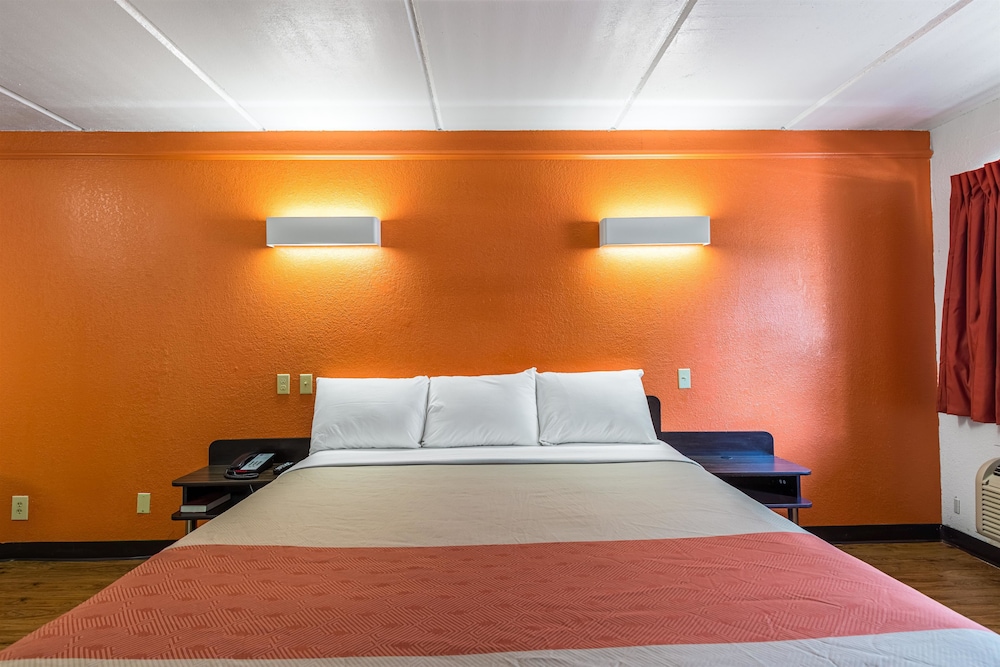Motel6 Baytown, TX - Garth Rd 32/63