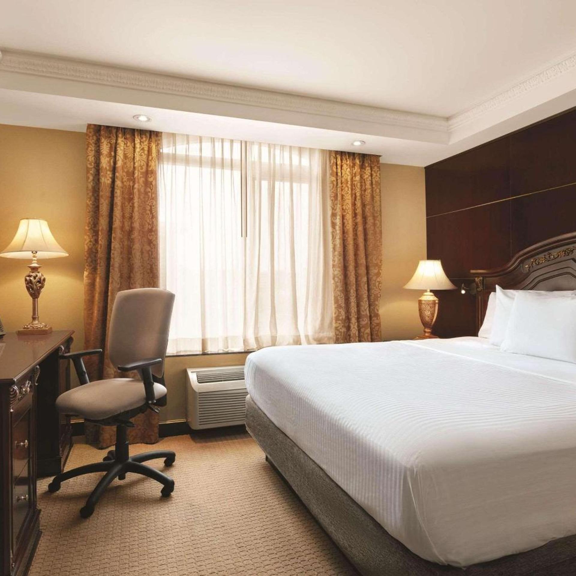 Superior, King Bed