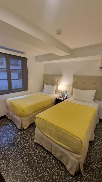 One Cristina Suites 17/49
