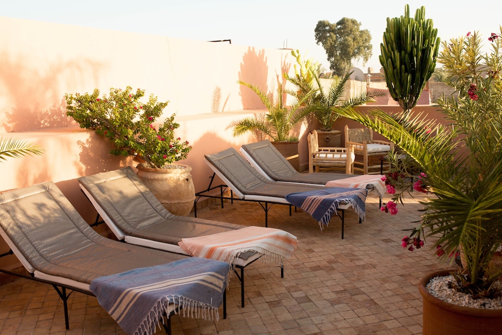 RIAD DAR MORE 28/49
