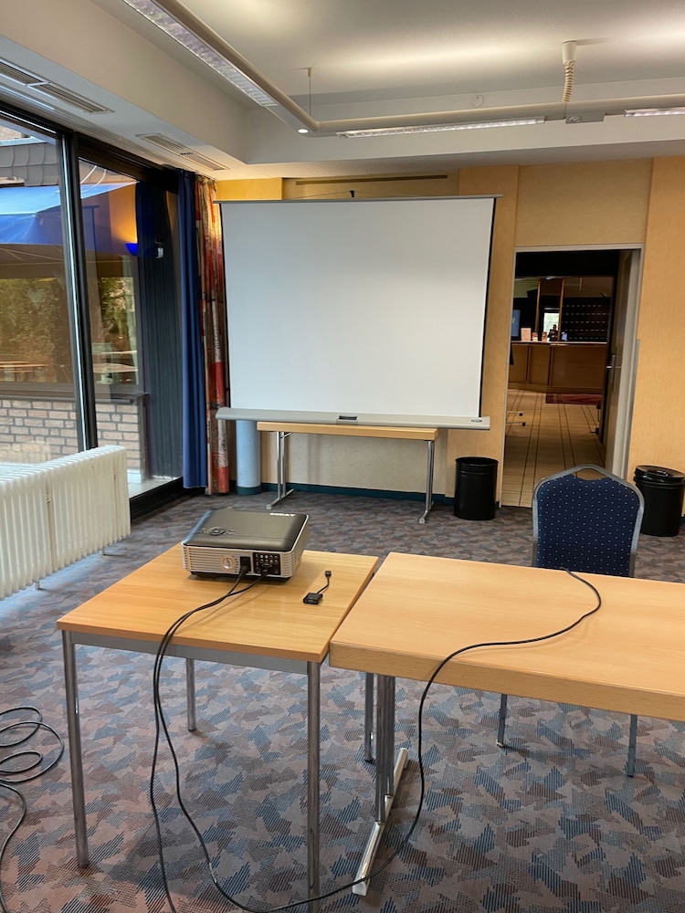 Pp-Hotel Grefrather Hof 24/28
