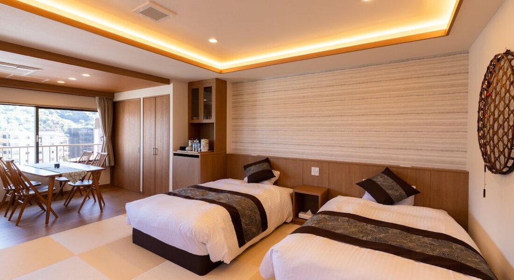 Hotel Shiroyama 6/63