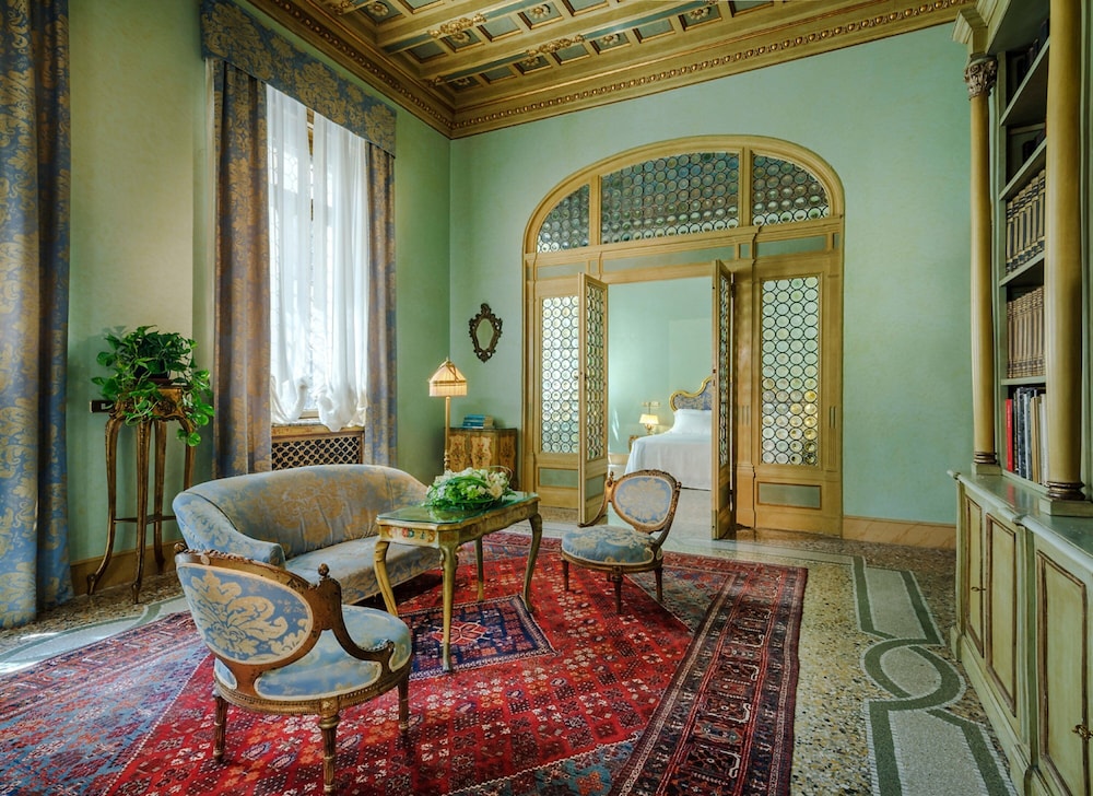 Hotel Locarno 59/73