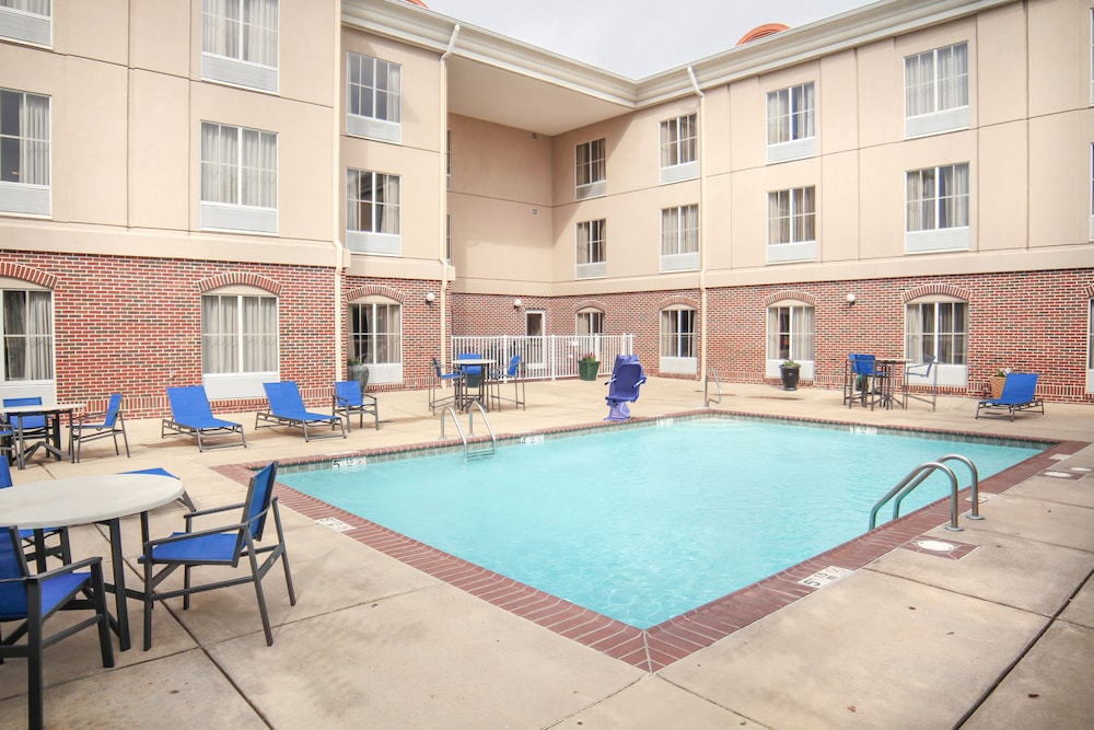 Holiday Inn Express Hotel & Suites Vicksburg 5/74