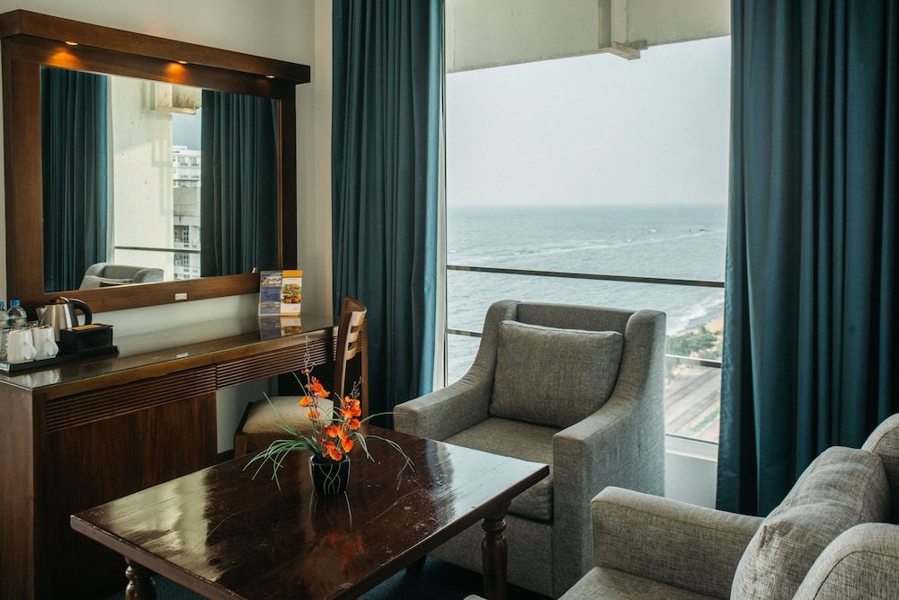 Mirage Colombo Hotel 62/81