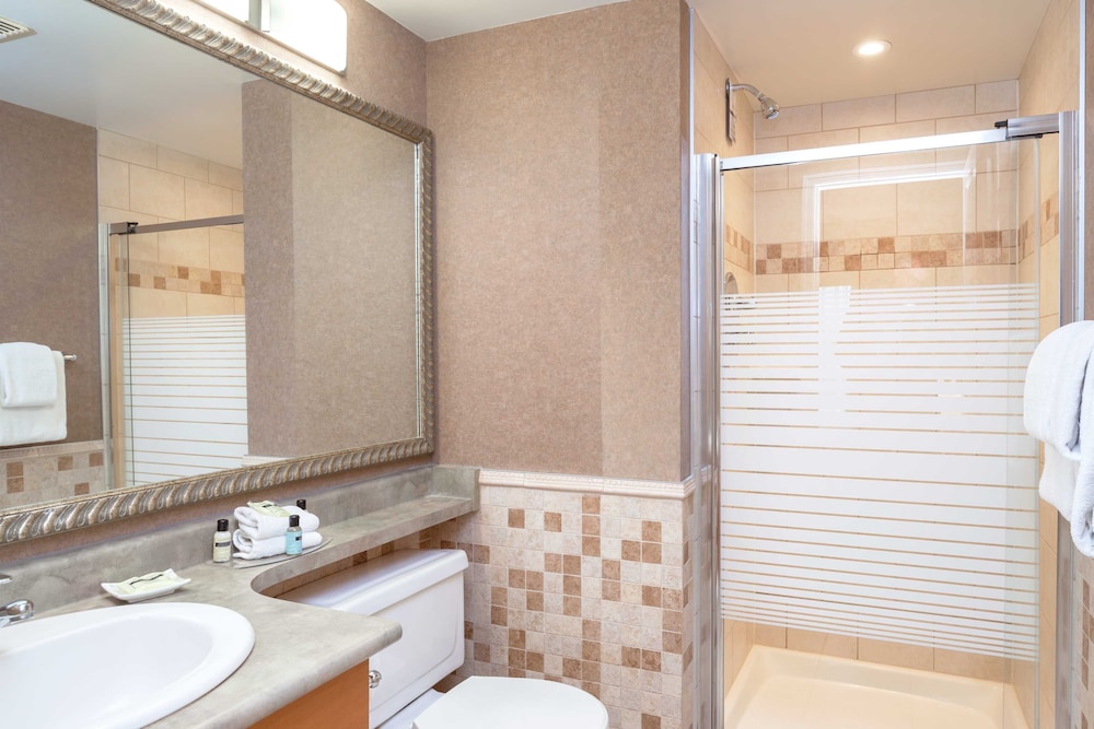 Sandman Hotel & Suites Regina 9/47