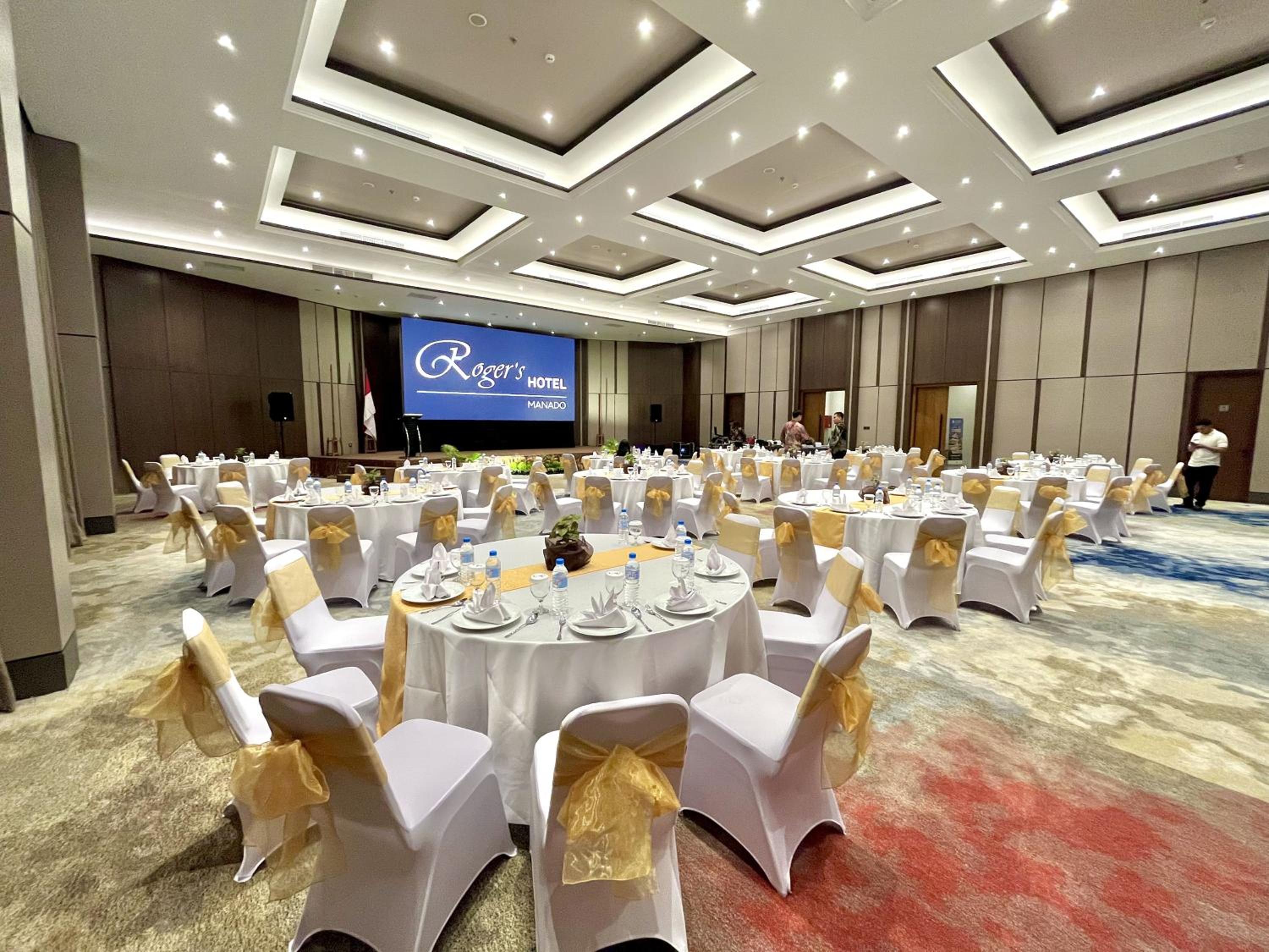 Rogers Hotel Manado 30/36
