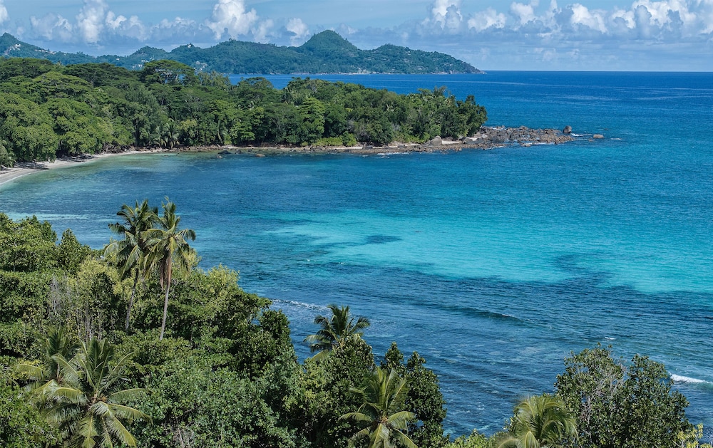 Avani Plus Barbarons Seychelles Resort 66/71