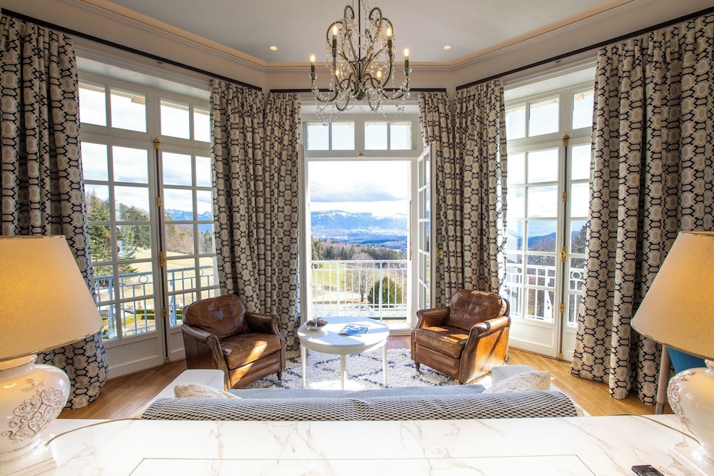 Relais Chateaux Chateau Des Avenieres 19/46