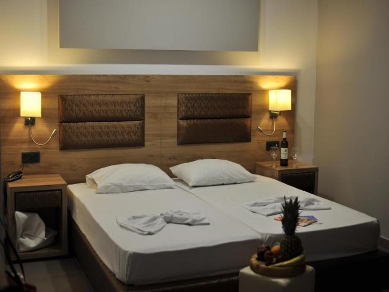 Porto Plazza Hotel 24/47