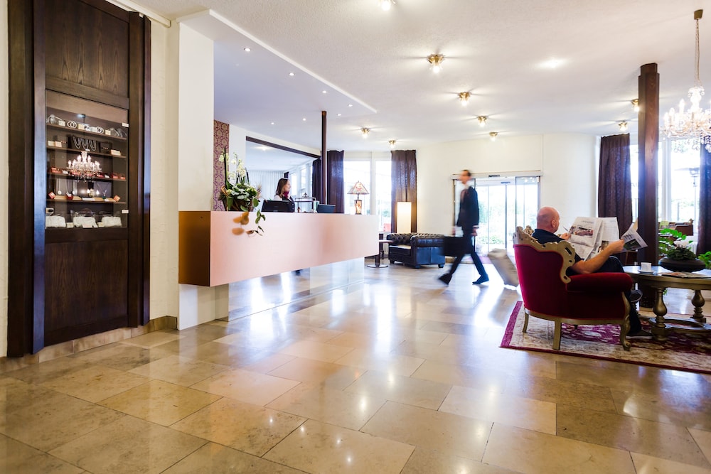 Parkhotel Krone 48/68
