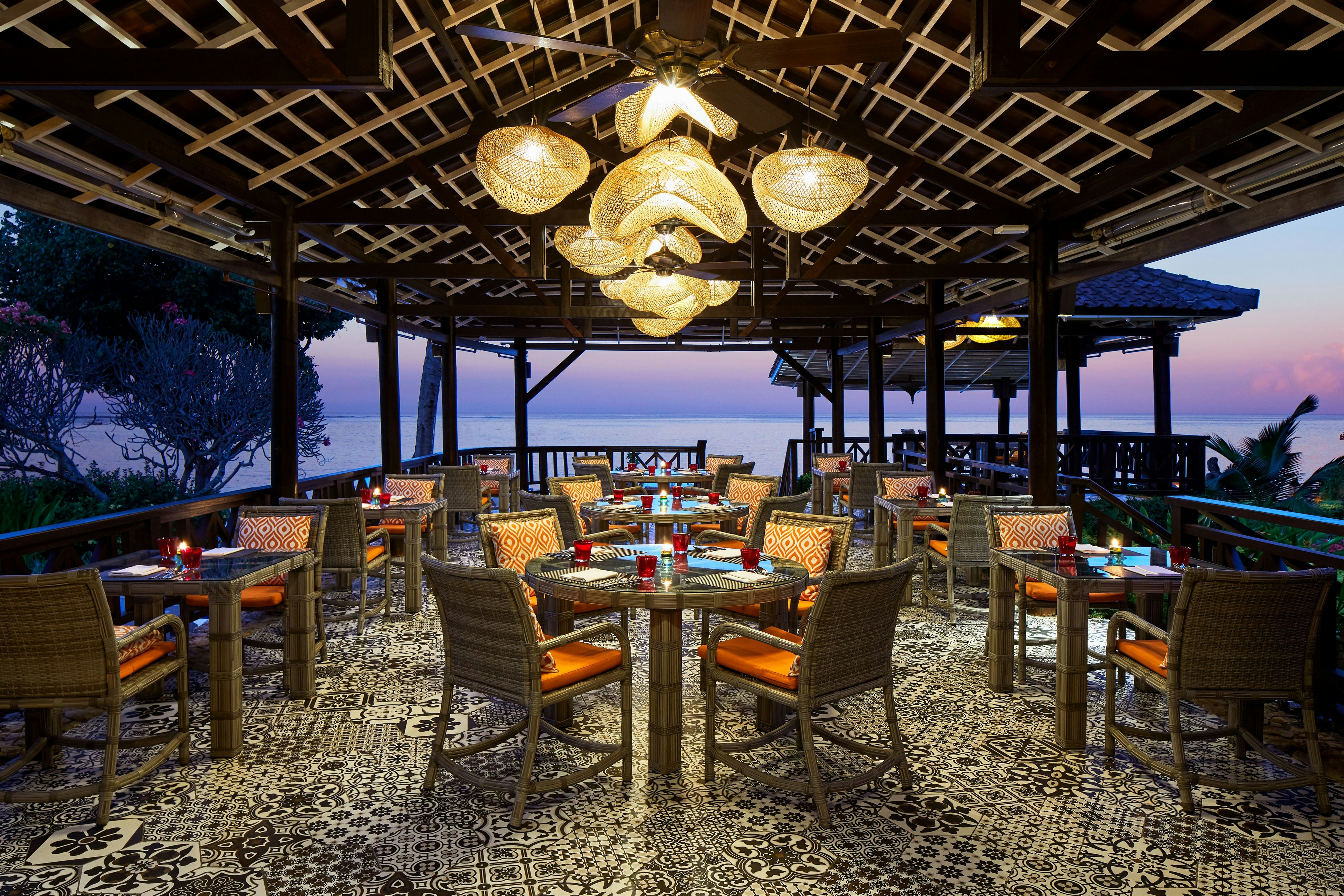 SHERATON SENGGIGI BEACH RESORT 42/75