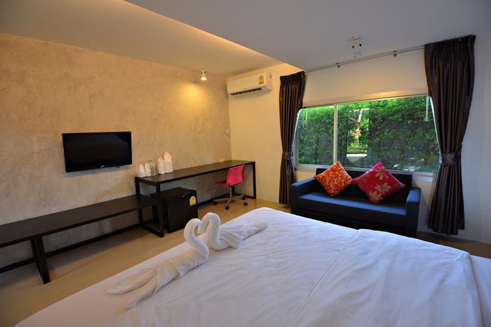 Sabye D Resort At Surat 12/24