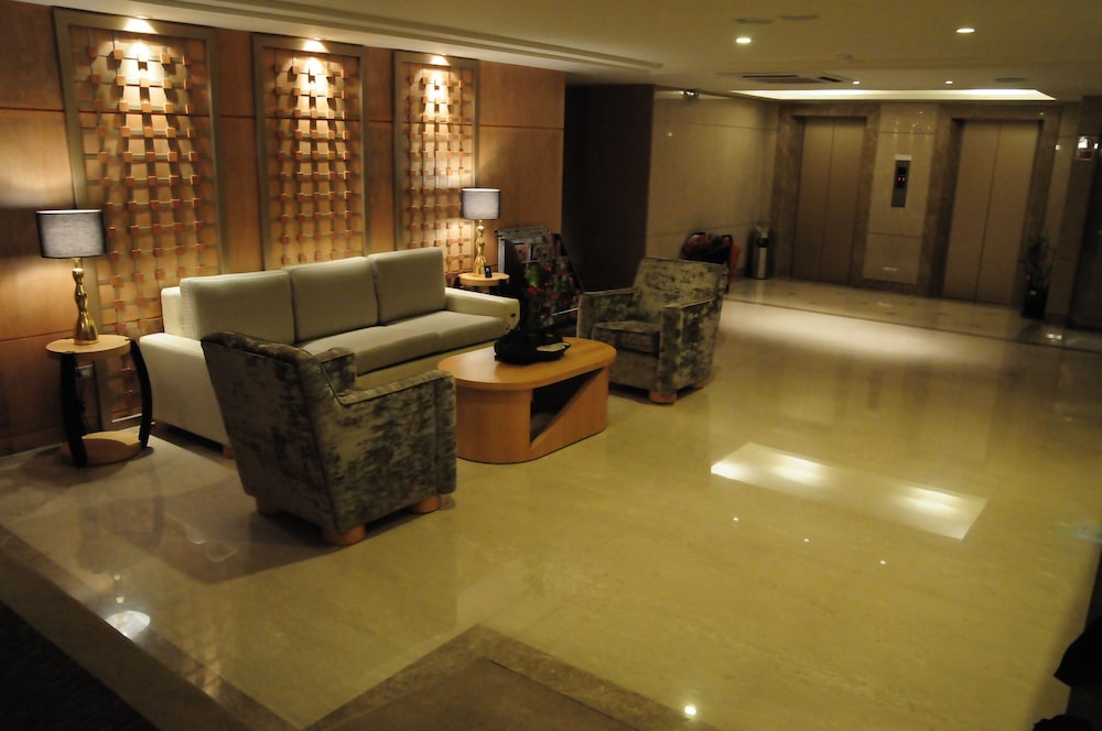 Jin Hua Hotel 33/50