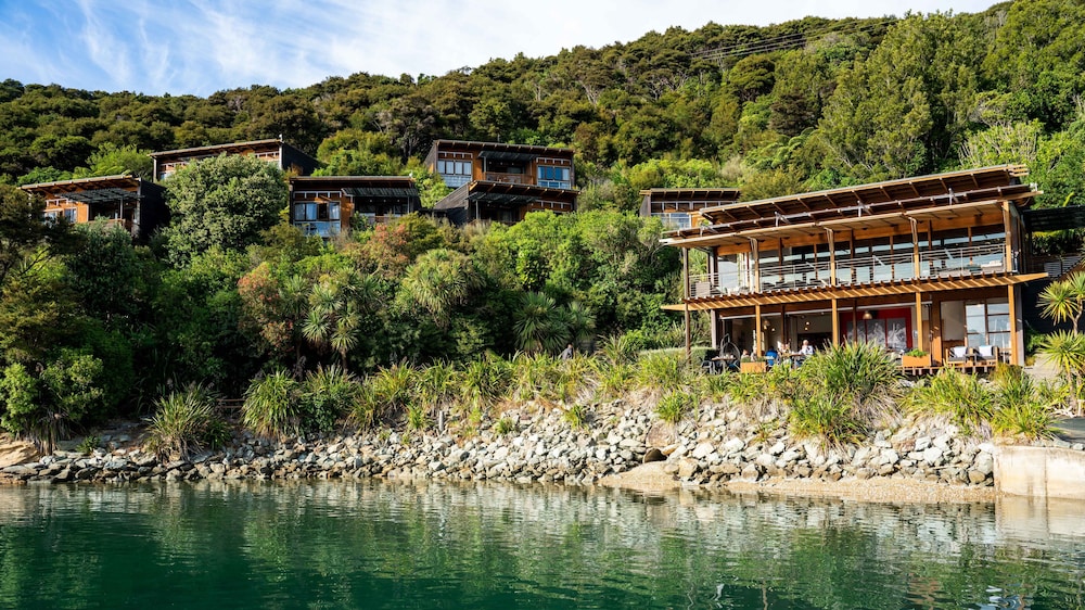 Bay of Many Coves Resort 2/57