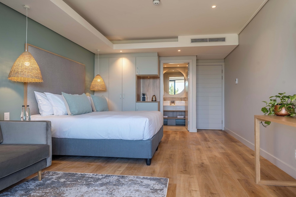 Plett Quarter Apartments 16/61