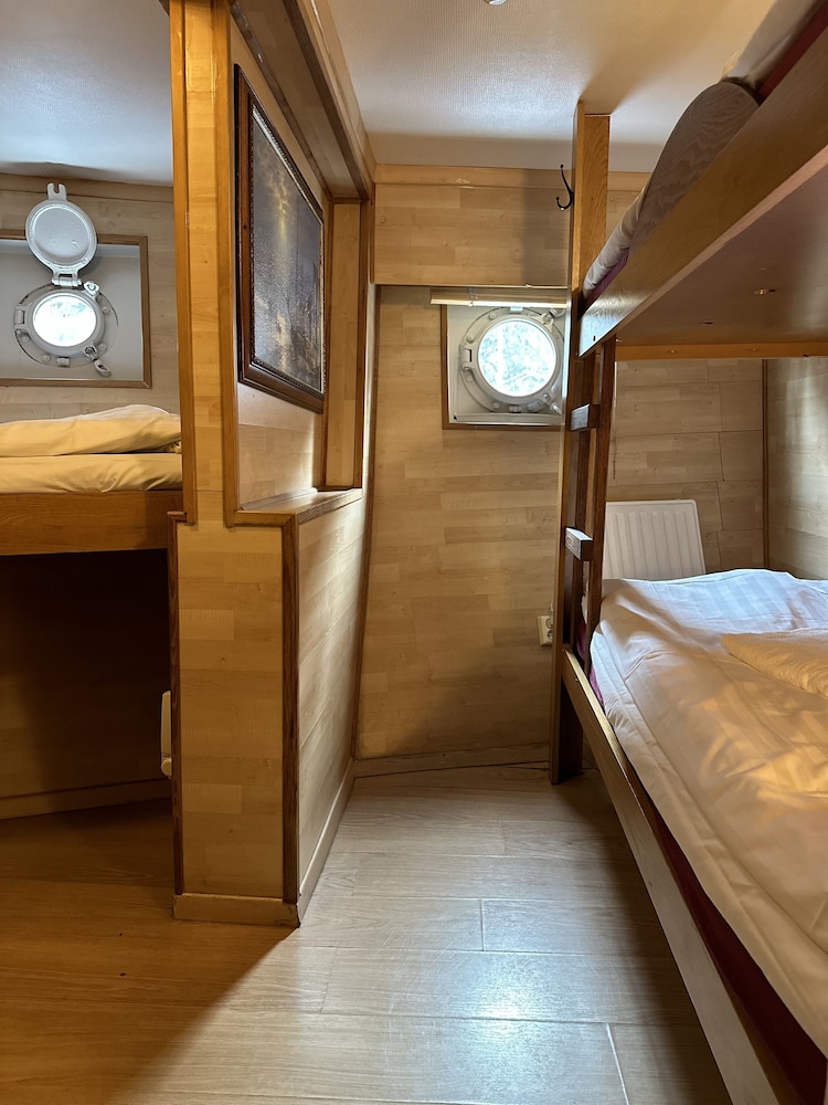 CABIN ON BOAT, ECONOMY, TRIPLE, SHARED BATHROOM