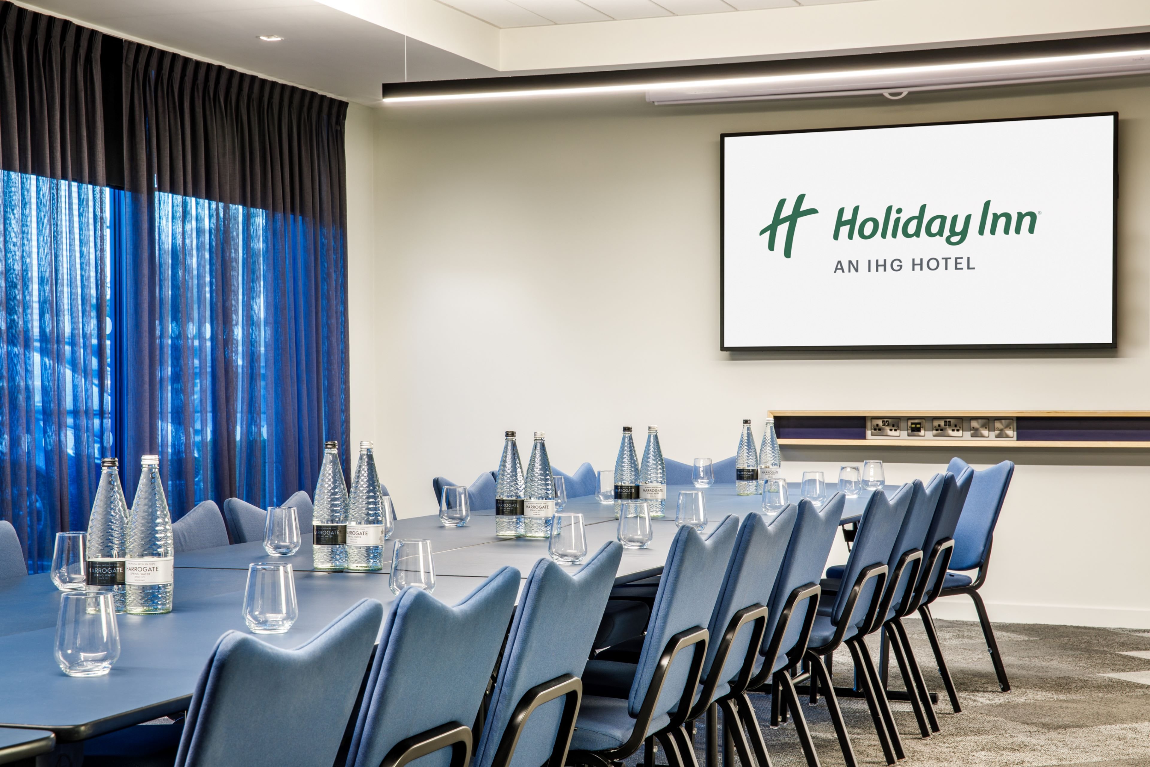 Holiday Inn London - Heathrow Bath Road 67/76