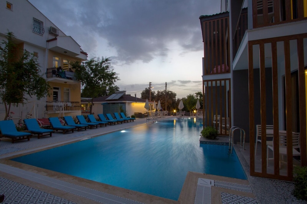 Pegasus Hotel & Villa 41/50