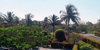 La Finca Resort Hotel And Spa 7/37