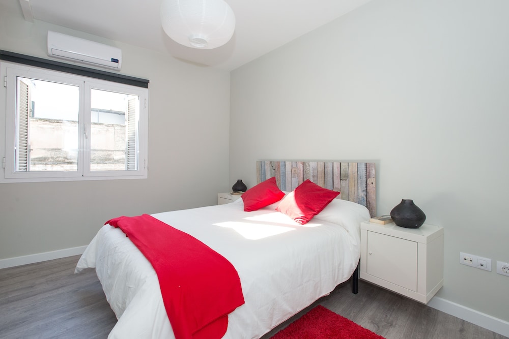 The Zentral Suites & Apartments 28/75