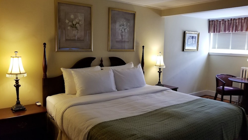 Top Notch Inn 27/69