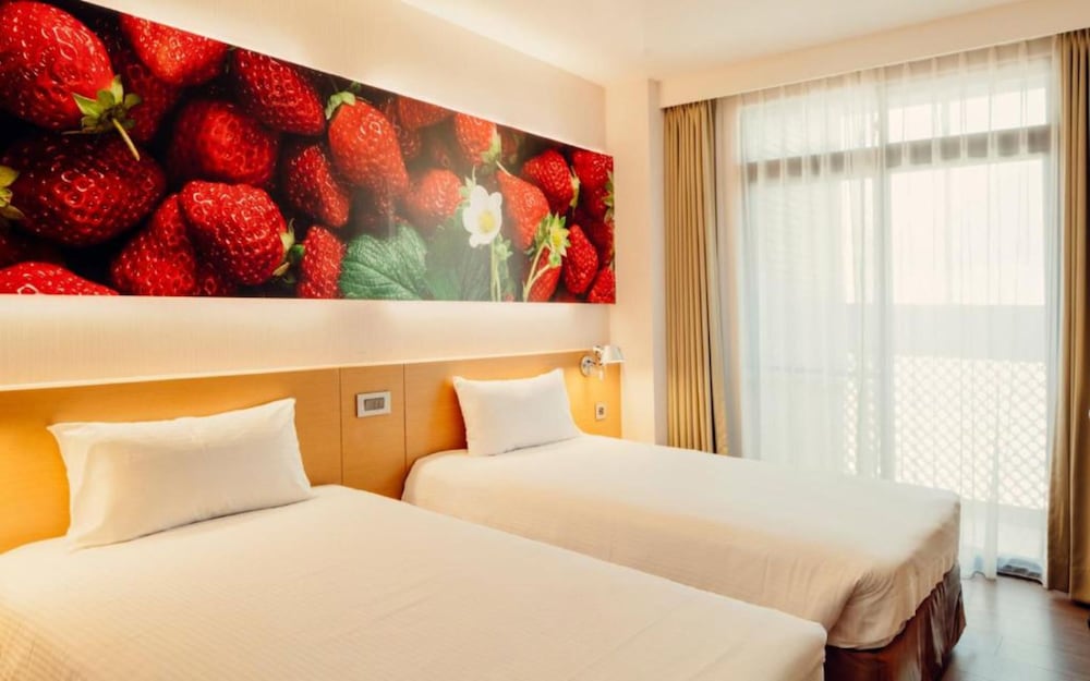 Mellow Fields Hotel 24/60