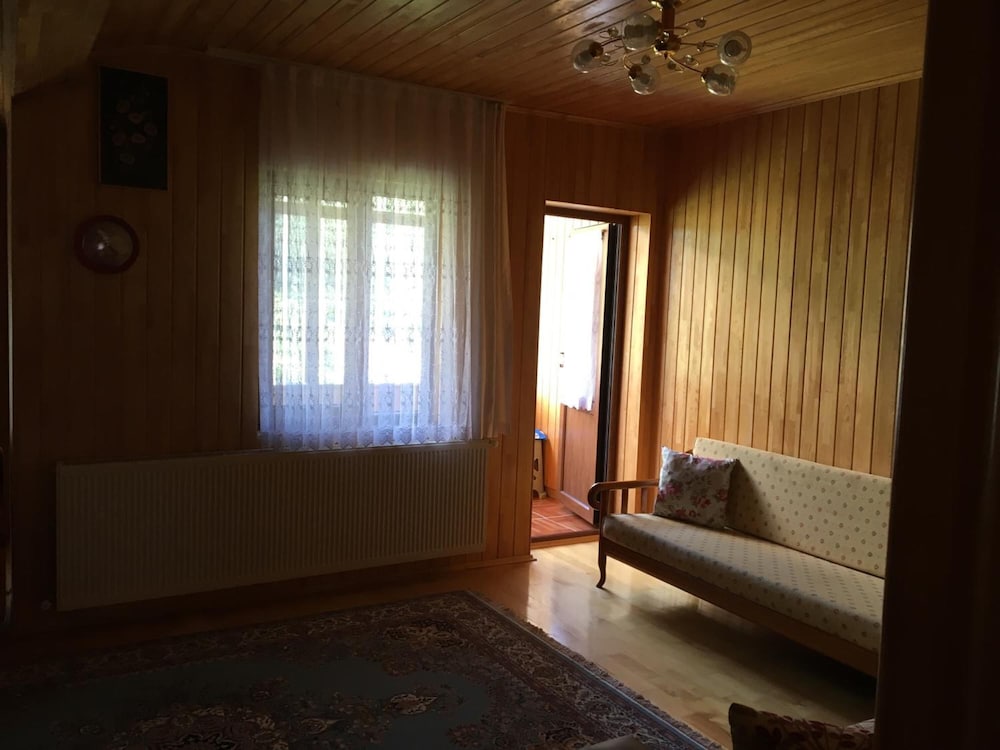 Zeren Apart 29/50
