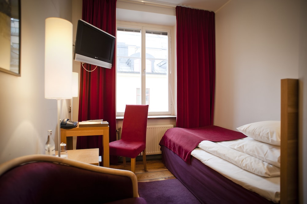 Rex Hotel 14/40