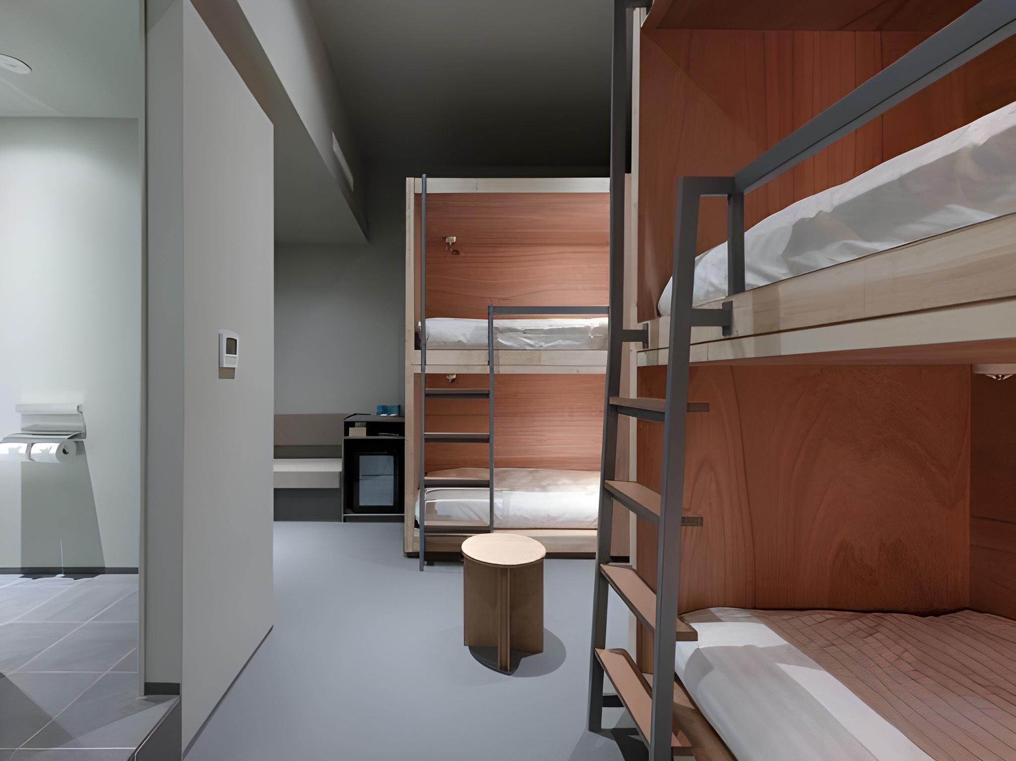 Run of House, 3 Bunk Beds