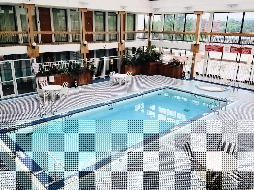 Holiday Inn Suites Pittsfield Berkshires 1/80