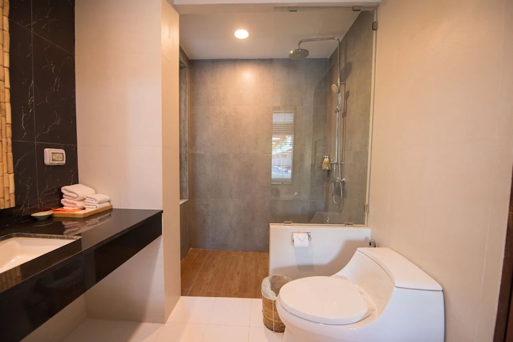 Tup Kaek Sunset Beach Resort and Spa 73/75