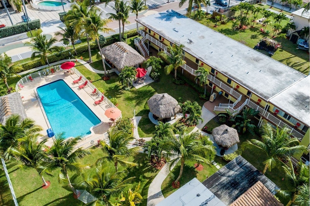 Oceans Beach Resort Suites 5/67