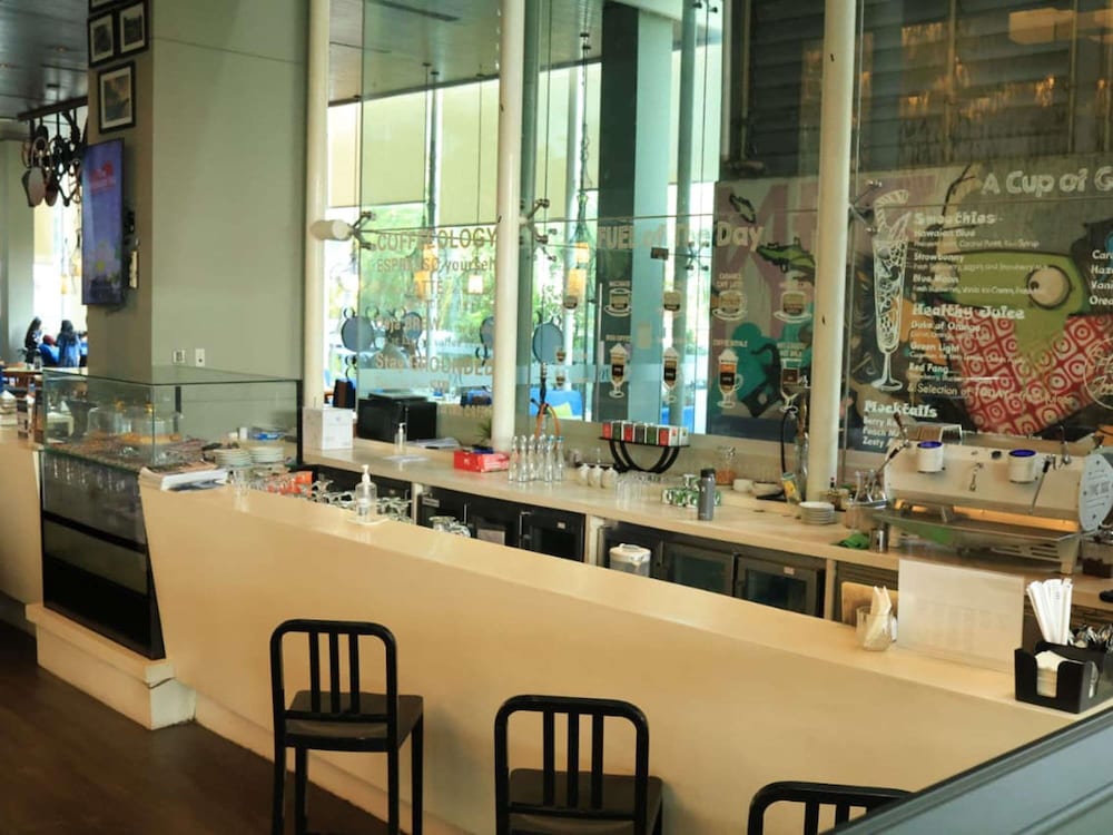 MERCURE JAKARTA SIMATUPANG 57/72