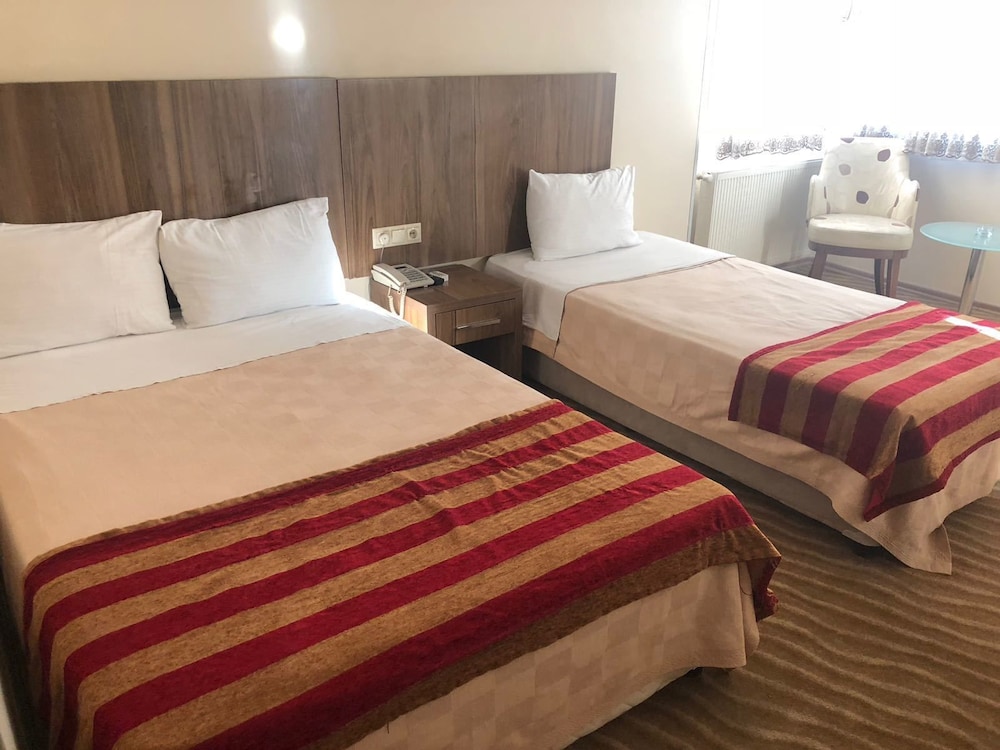 Kilim Hotel 10/35