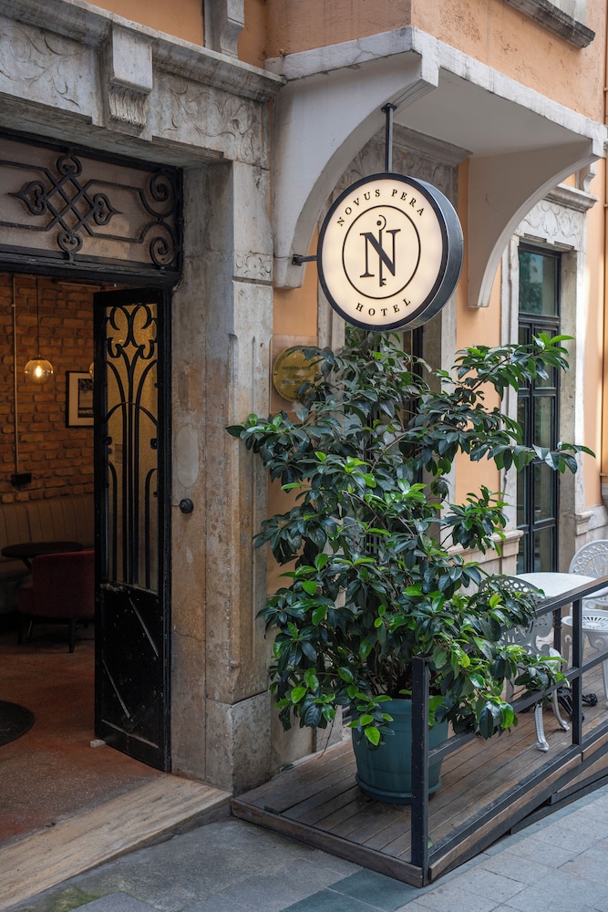 Novus Pera Hotel 4/45