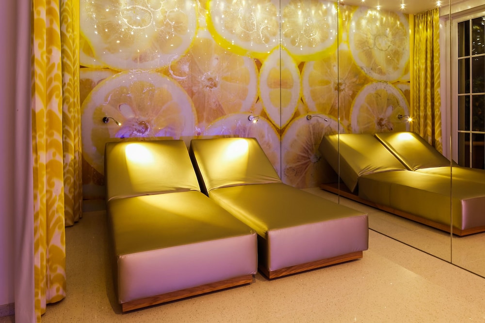 HOTEL LEMONGARDEN 31/50